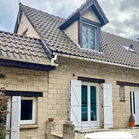 Charmant Studio A Coutevroult Exterior photo