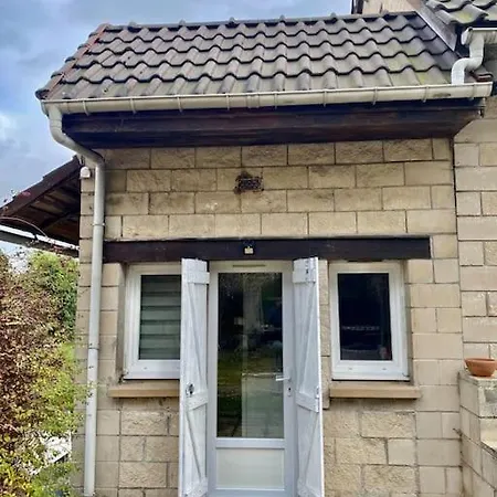 Charmant Studio A Coutevroult Exterior photo